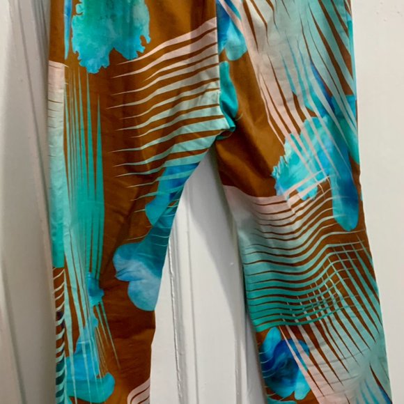 Versus Versace HOT Pants with Flare - Picture 7 of 13